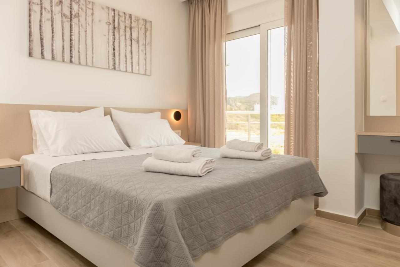 Allview Apartments Palaiochora Dış mekan fotoğraf